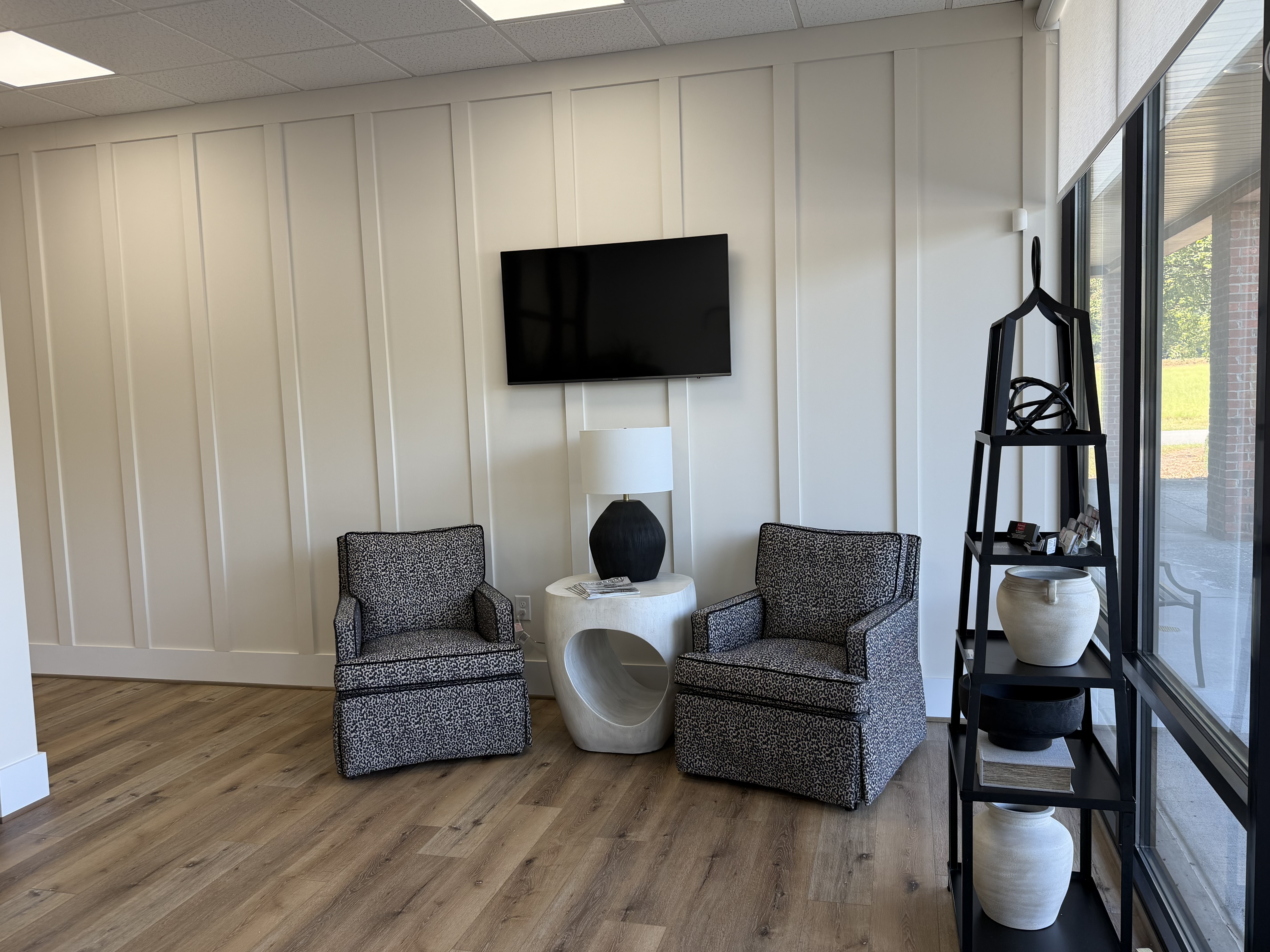 Robertson Realty client seating area