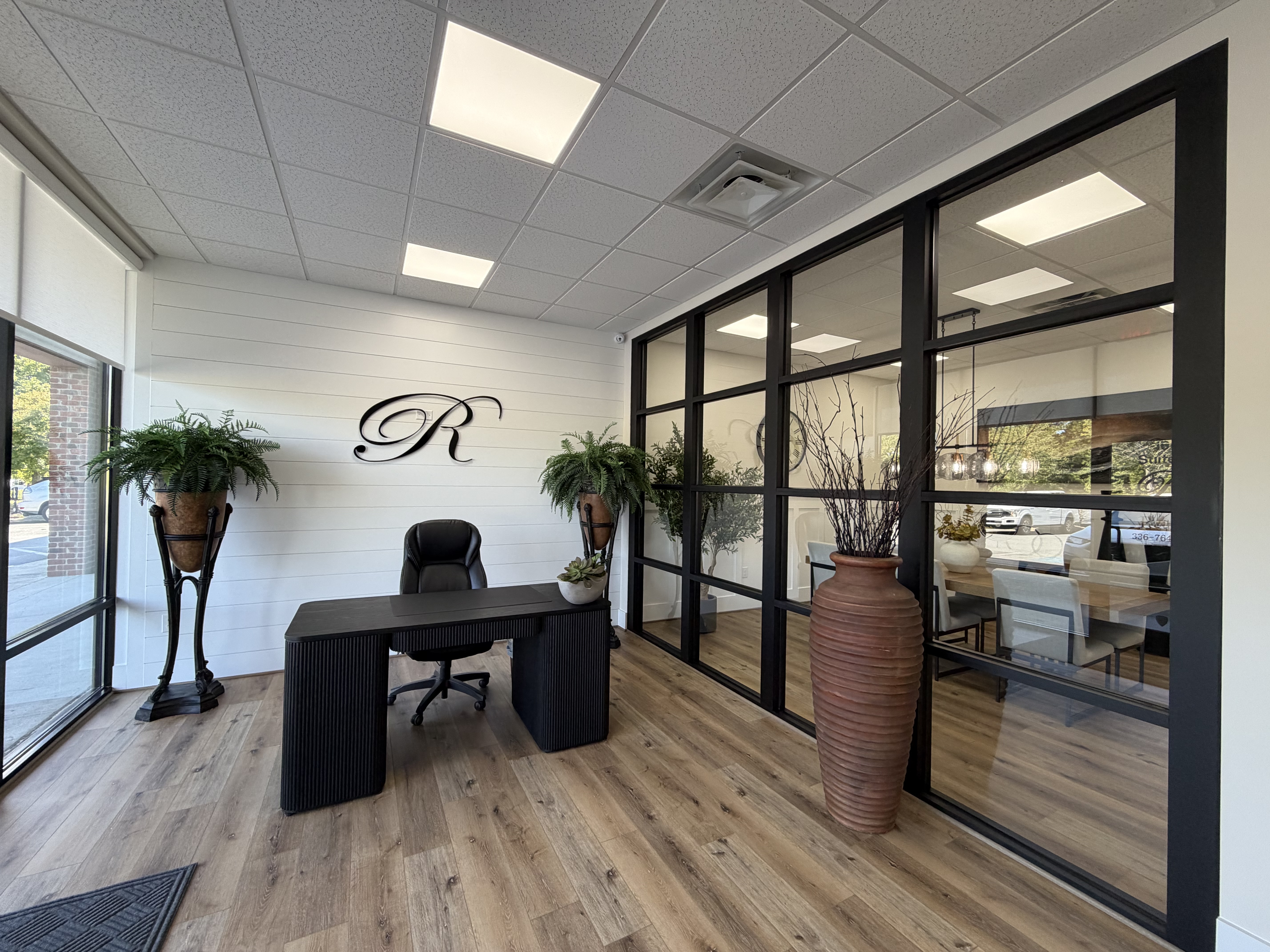 Robertson Realty reception office